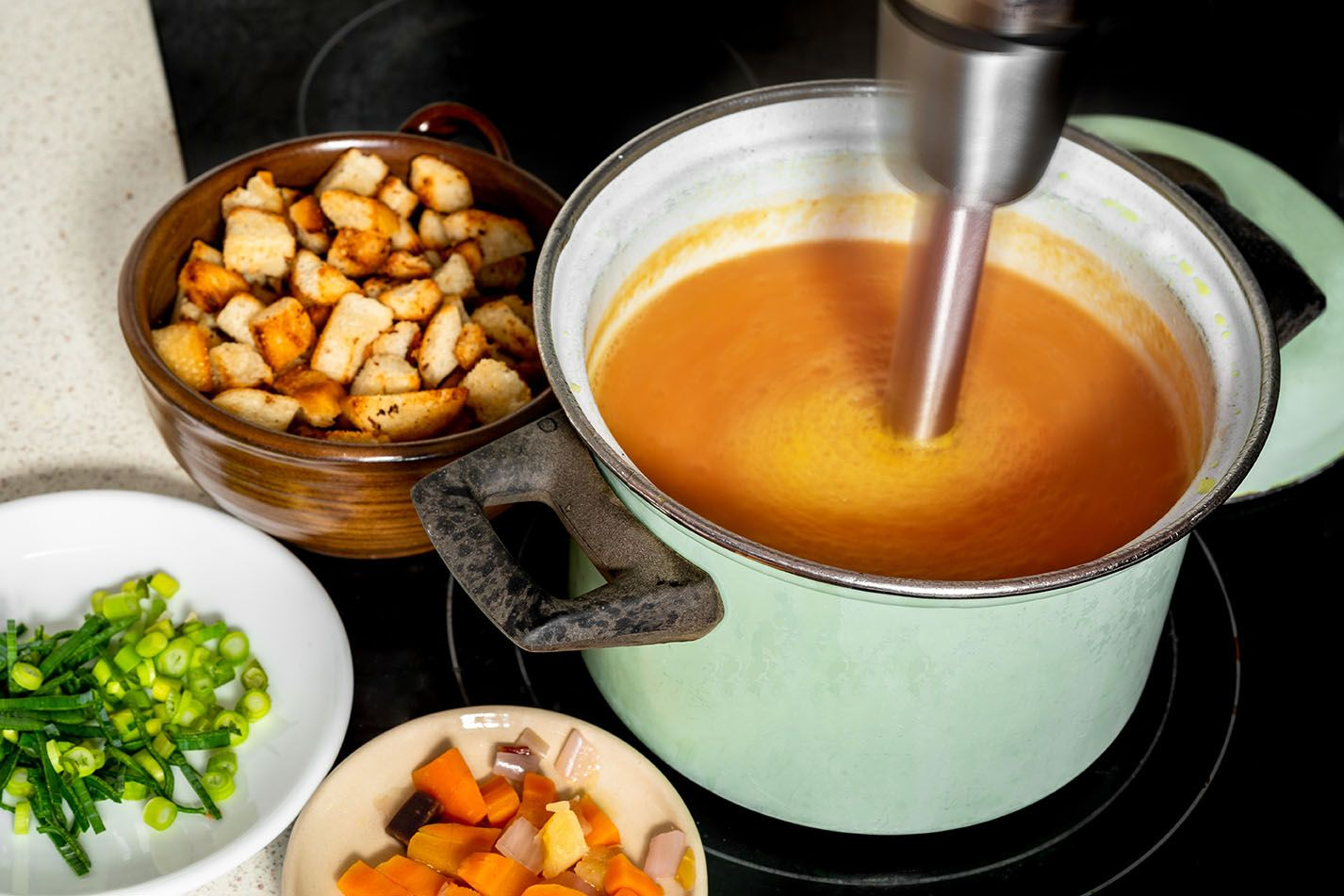 Stavmixer bäst i test 2025: Hitta den perfekta stavmixern för ditt kök